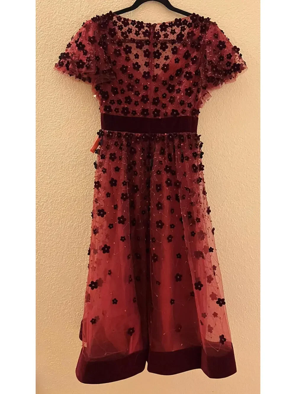 New Mac Duggal EMBELLISHED BUTTERFLY SLEEVE VELVET HEM MIDI DRESS Burgundy Sz 2 - Picture 6 of 9